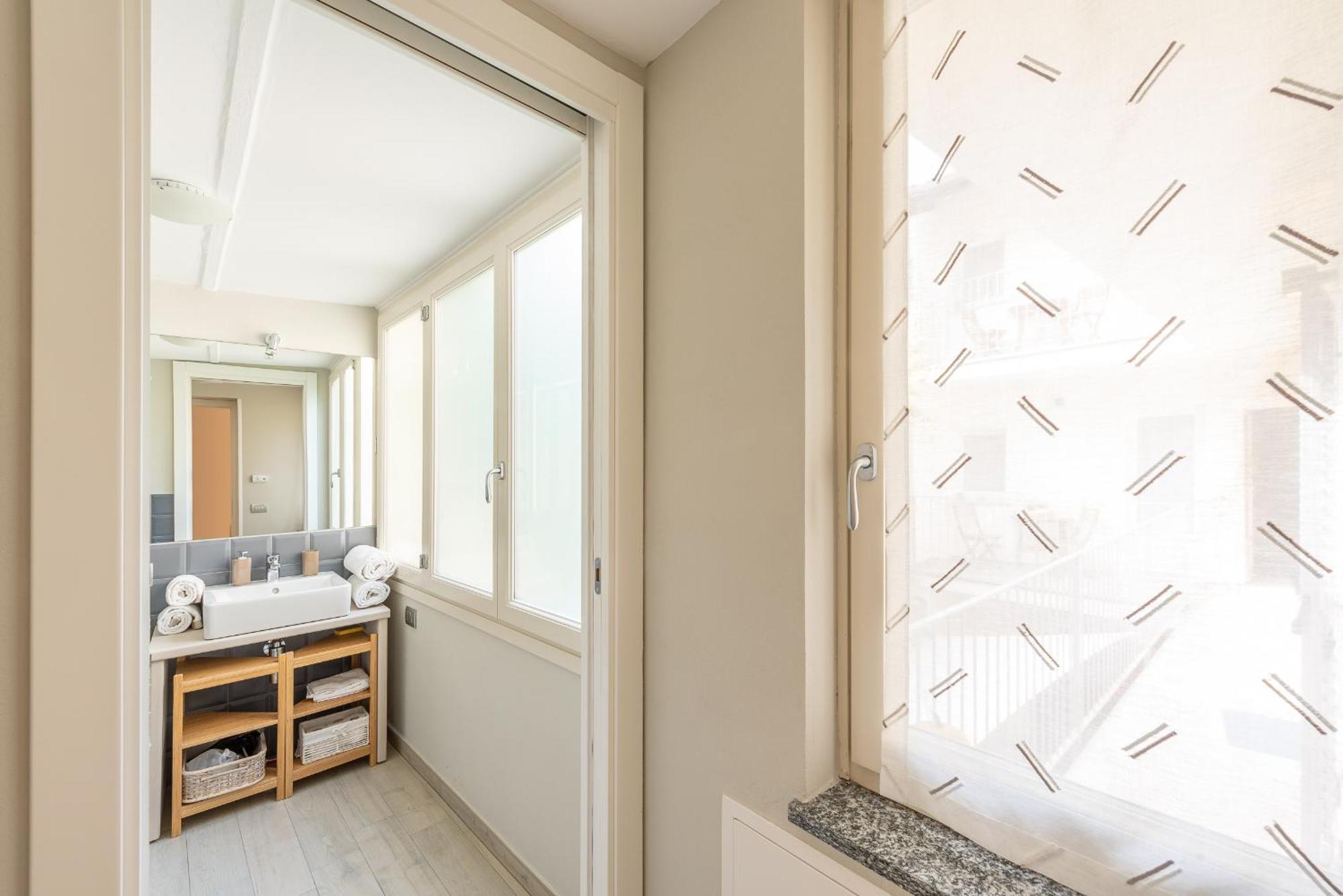 Trifulhouse Holiday Apartments Alba  Room photo