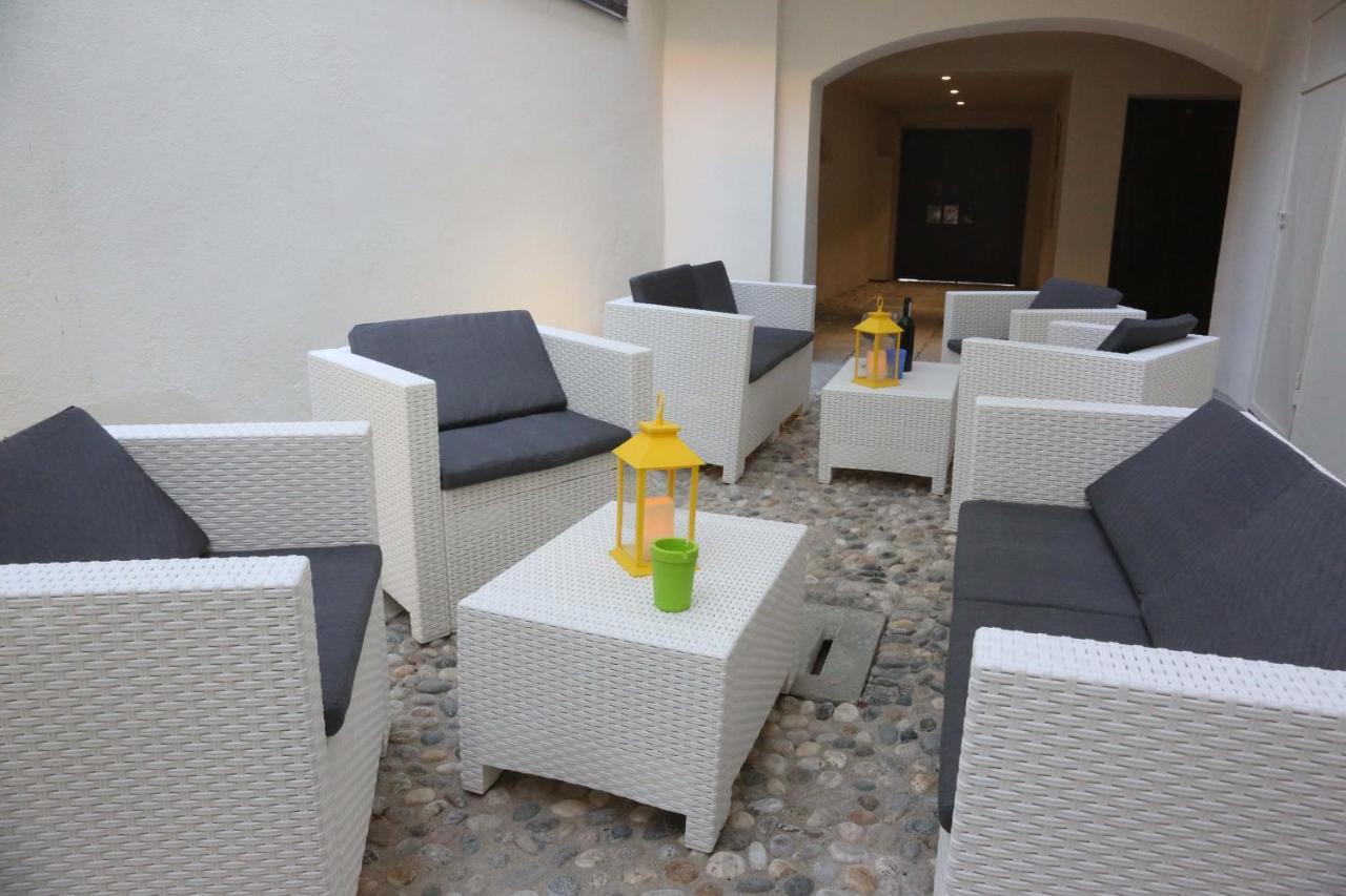 Trifulhouse Holiday Apartments Alba  Exterior photo